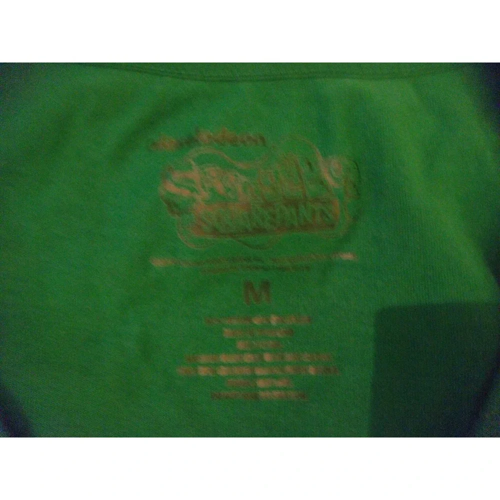 Nickelodeon Spongebob Squarepants juniors M Its St. Patricks day green top shirt